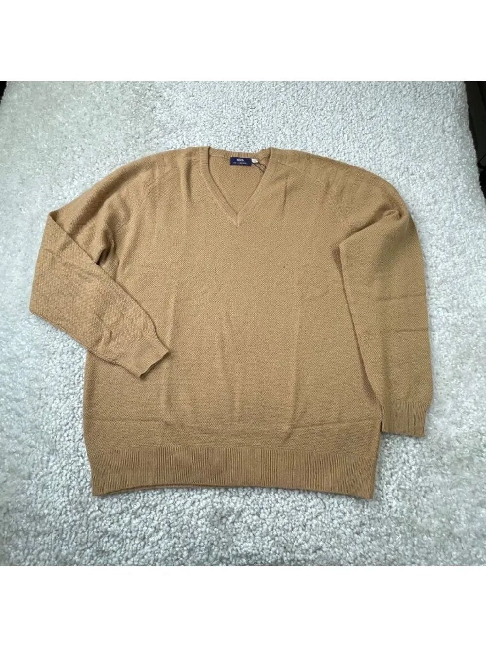 Gobi Cashmere V-Neck Sweater Camel Brown Mens XL NEW DEFECTS